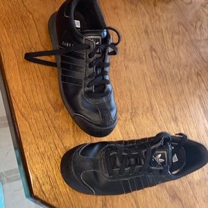 Womens size 5 ortholite sneakers